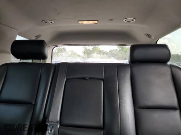 2010 Chevrolet Tahoe LTZ с VIN 1GNUKCE0XAR287678, выставлен на аукционе Copart как лот 80432845 с пробегом 207 563 миль миль и Списание • Salvage title. История ставок и продаж доступна на DreamBid. Изображение 10.