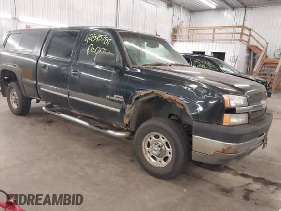 2003 Chevrolet Silverado 2500HD LS с VIN 1GCHK23183F149870, выставлен на аукционе IAAI как лот 42545787 с пробегом Не указан миль и . История ставок и продаж доступна на DreamBid. Изображение 1.