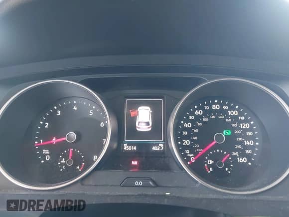 2020 Volkswagen Tiguan SE с VIN 3VV3B7AX1LM126365, выставлен на аукционе IAAI как лот 43104068 с пробегом 45 014 миль миль и . История ставок и продаж доступна на DreamBid. Изображение 7.