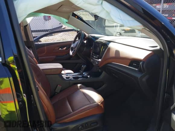 2018 Chevrolet Traverse High Country with VIN 1GNEVKKW5JJ102353, listed as a IAAI auction lot 43124176 with 110,000 mi miles and . Bid and sale history available at DreamBid. Image 5.