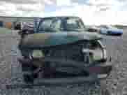 2002 Toyota Tacoma с VIN 5TENL42NX2Z025973, выставлен на аукционе Copart как лот 84580115 с пробегом 289 670 миль миль и Списание • Salvage title. История ставок и продаж доступна на DreamBid. Изображение 5.