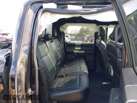 2017 Ford F-150 XL z VIN 1FTFW1EG6HFC01141, wystawiony jako IAAI lot #41860404 z przebiegiem 109 399 mil mil oraz . Historia ofert i sprzedaży dostępna na DreamBid. Obrazek 8.