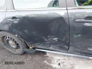 2016 Chevrolet Impala Police Police z VIN 2G1WD5E34G1155141, wystawiony jako IAAI lot #41695288 z przebiegiem 115 152 mil mil oraz . Historia ofert i sprzedaży dostępna na DreamBid. Obrazek 6.