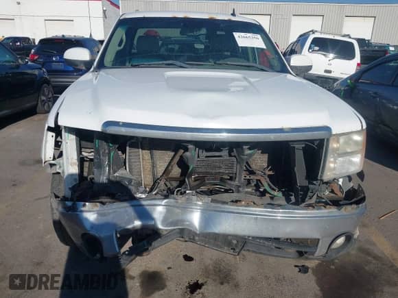 2007 GMC Sierra 1500 Work Truck z VIN 1GTEK19067Z584984, wystawiony jako IAAI lot #42665256 z przebiegiem 421 447 mil mil oraz . Historia ofert i sprzedaży dostępna na DreamBid. Obrazek 12.