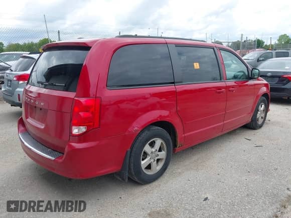 2012 Dodge Grand Caravan SE z VIN 2C4RDGBGXCR349868, wystawiony jako IAAI lot #42353907 z przebiegiem 178 265 mil mil oraz . Historia ofert i sprzedaży dostępna na DreamBid. Obrazek 4.
