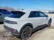 2023 Hyundai Ioniq 5 SE с VIN KM8KMDAF3PU215720, выставлен на аукционе IAAI как лот 41634633 с пробегом 12 007 миль миль и . История ставок и продаж доступна на DreamBid. Изображение 4.