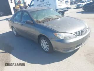 2006 Toyota Camry STD с VIN 4T1BE32K26U658085, выставлен на аукционе IAAI как лот 43090576 с пробегом 221 386 миль миль и . История ставок и продаж доступна на DreamBid. Изображение 1.