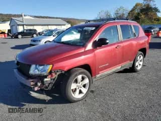 2011 Jeep Compass Latitude z VIN 1J4NF1FB1BD135397, wystawiony jako Copart lot #83930795 z przebiegiem 114 350 mil mil oraz Szkoda całkowita • Salvage title. Historia ofert i sprzedaży dostępna na DreamBid. Obrazek 1.