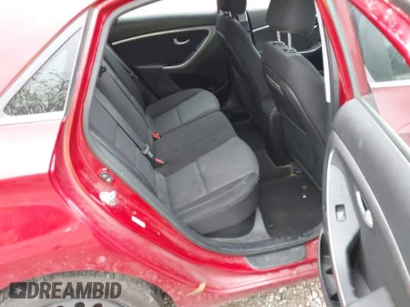 2017 Hyundai Elantra с VIN KMHD35LH1HU363608, выставлен на аукционе IAAI как лот 43282144 с пробегом 106 990 миль миль и . История ставок и продаж доступна на DreamBid. Изображение 8.