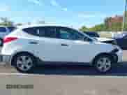 2012 Hyundai Tucson GL z VIN KM8JT3AB9CU447741, wystawiony jako IAAI lot #43370135 z przebiegiem 115 880 mil mil oraz . Historia ofert i sprzedaży dostępna na DreamBid. Obrazek 13.