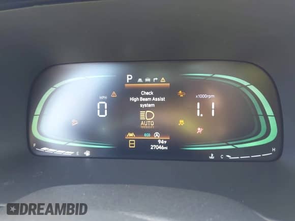 2025 Hyundai Palisade XRT with VIN KM8R3DGE3SU817493, listed as a IAAI auction lot 42520229 with 27,046 mi miles and . Bid and sale history available at DreamBid. Image 7.