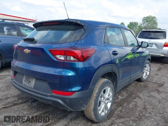 2021 Chevrolet TrailBlazer LS z VIN KL79MMS28MB133341, wystawiony jako IAAI lot #42211830 z przebiegiem 98 176 mil mil oraz . Historia ofert i sprzedaży dostępna na DreamBid. Obrazek 4.