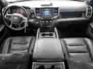 2021 Ram 1500 Big Horn z VIN 1C6SRFMT1MN774182, wystawiony jako Copart lot #54378115 z przebiegiem 63 627 mil mil oraz Szkoda całkowita • Salvage title. Historia ofert i sprzedaży dostępna na DreamBid. Obrazek 8.