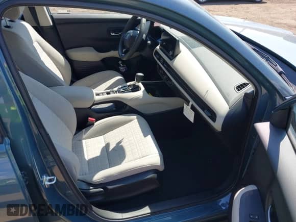 2024 Honda HR-V LX с VIN 3CZRZ1H38RM711872, выставлен на аукционе IAAI как лот 43124328 с пробегом 7 434 миль миль и . История ставок и продаж доступна на DreamBid. Изображение 5.