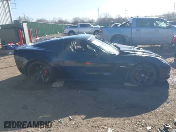 2006 Chevrolet Corvette Z06 с VIN 1G1YY26E565122108, выставлен на аукционе IAAI как лот 41718802 с пробегом Не указан миль и . История ставок и продаж доступна на DreamBid. Изображение 14.