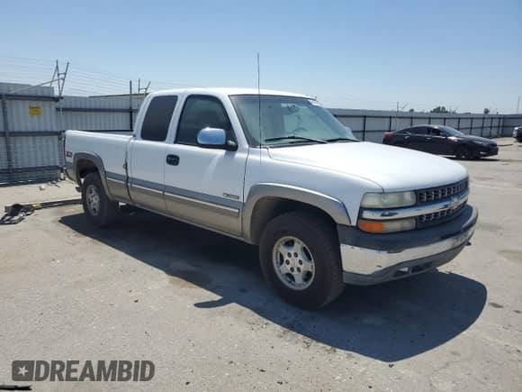 2000 Chevrolet Silverado 1500 LS z VIN 1GCEK19T4YE193674, wystawiony jako Copart lot #64790105 z przebiegiem 209 396 mil mil oraz Szkoda całkowita • Salvage title. Historia ofert i sprzedaży dostępna na DreamBid. Obrazek 4.