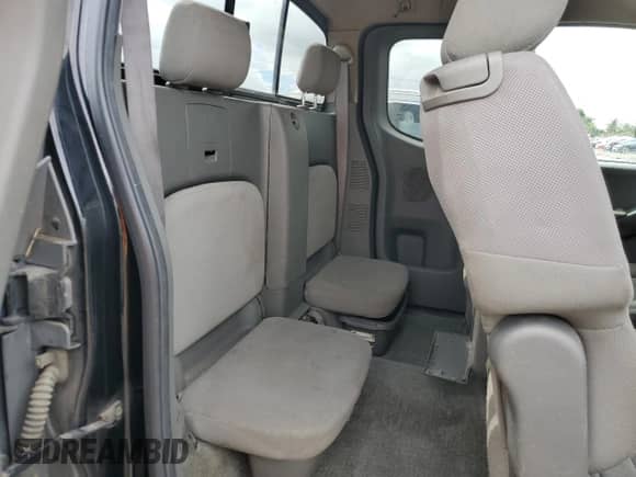 2005 Nissan Frontier XE с VIN 1N6BD06T85C460945, выставлен на аукционе Copart как лот 86672475 с пробегом 187 985 миль миль и Чистый • Clean title. История ставок и продаж доступна на DreamBid. Изображение 10.