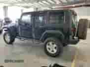 2007 Jeep Wrangler Unlimited Sahara z VIN 1J4GA59117L151310, wystawiony jako Copart lot #84026945 z przebiegiem 132 882 mil mil oraz Czysty tytuł • Clean title. Historia ofert i sprzedaży dostępna na DreamBid. Obrazek 2.