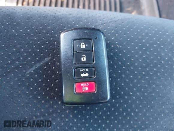 2017 Toyota Camry XLE с VIN 4T1BF1FK1HU671215, выставлен на аукционе IAAI как лот 43554451 с пробегом 161 233 миль миль и . История ставок и продаж доступна на DreamBid. Изображение 11.