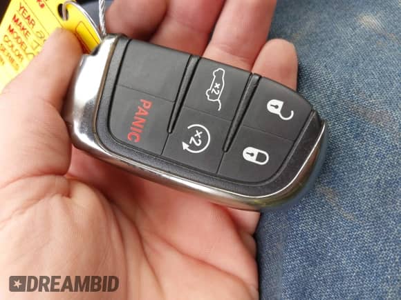 2019 Jeep Compass Trailhawk z VIN 3C4NJDDB9KT697776, wystawiony jako IAAI lot #43195312 z przebiegiem 82 655 mil mil oraz . Historia ofert i sprzedaży dostępna na DreamBid. Obrazek 11.