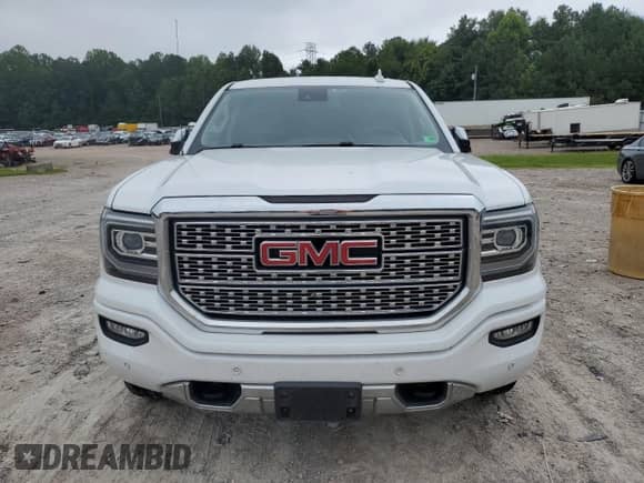 2017 GMC Sierra 1500 Denali with VIN 3GTP1PEC1HG231343, listed as a Copart auction lot 62217985 with 228,386 mi miles and Clean title. Bid and sale history available at DreamBid. Image 5.