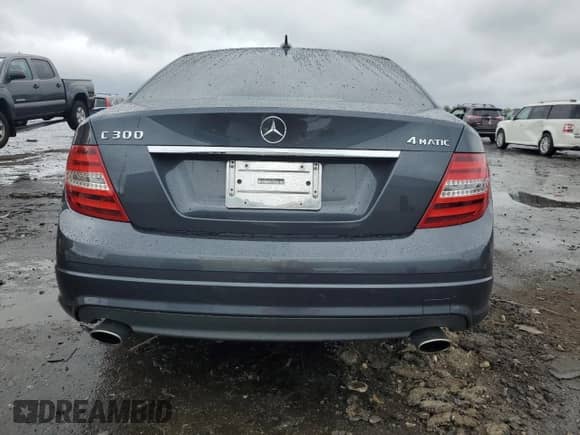 2010 Mercedes-Benz C 300 Sport с VIN WDDGF8BB3AR091858, выставлен на аукционе Copart как лот 72035345 с пробегом 125 238 миль миль и Чистый • Clean title. История ставок и продаж доступна на DreamBid. Изображение 6.