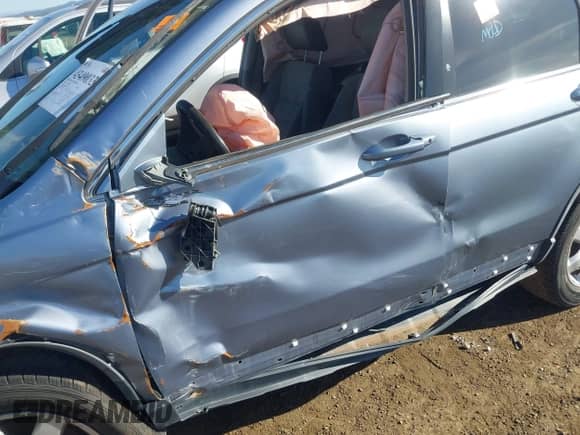 2007 Honda CR-V EX-L with VIN JHLRE48797C090746, listed as a IAAI auction lot 43490336 with 127,846 mi miles and . Bid and sale history available at DreamBid. Image 13.