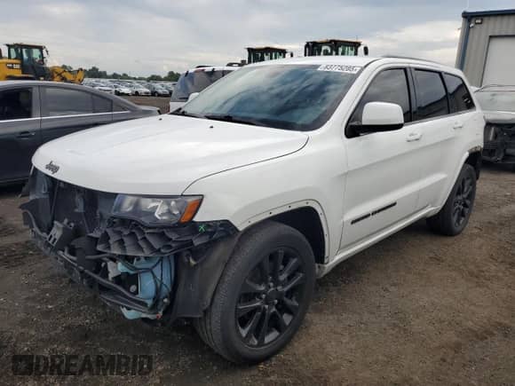 2018 Jeep Grand Cherokee Altitude z VIN 1C4RJFAG7JC167782, wystawiony jako Copart lot #83775285 z przebiegiem 98 035 mil mil oraz Szkoda całkowita • Salvage title. Historia ofert i sprzedaży dostępna na DreamBid. Obrazek 1.