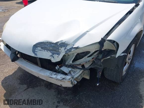 2010 Chevrolet Impala LS z VIN 2G1WA5EK2A1130942, wystawiony jako IAAI lot #43203841 z przebiegiem 185 462 mil mil oraz . Historia ofert i sprzedaży dostępna na DreamBid. Obrazek 6.