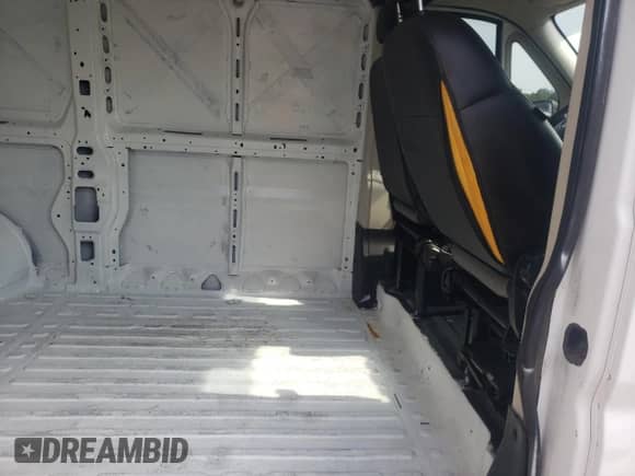 2016 Ram ProMaster Cargo z VIN 3C6TRVAG9GE123929, wystawiony jako Copart lot #60659715 z przebiegiem 73 686 mil mil oraz Czysty tytuł • Clean title. Historia ofert i sprzedaży dostępna na DreamBid. Obrazek 11.