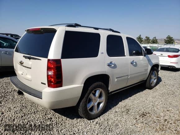 2010 Chevrolet Tahoe LTZ с VIN 1GNUKCE02AR276951, выставлен на аукционе Copart как лот 63767275 с пробегом 204 008 миль миль и Списание • Salvage title. История ставок и продаж доступна на DreamBid. Изображение 3.
