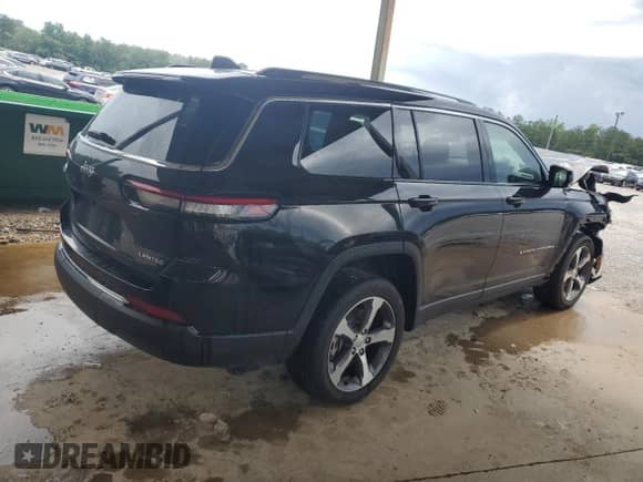 2023 Jeep Grand Cherokee Limited z VIN 1C4RJJBG9P8835952, wystawiony jako Copart lot #61192075 z przebiegiem 10 499 mil mil oraz Szkoda całkowita • Salvage title. Historia ofert i sprzedaży dostępna na DreamBid. Obrazek 3.