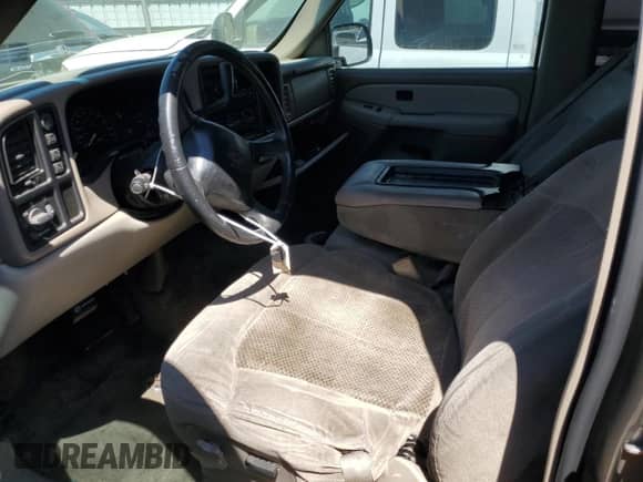 2001 Chevrolet Suburban LT с VIN 1GNFK16T51J219633, выставлен на аукционе Copart как лот 69484805 с пробегом 209 773 миль миль и Списание • Salvage title. История ставок и продаж доступна на DreamBid. Изображение 7.