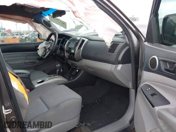 2015 Toyota Tacoma PreRunner with VIN 5TFJU4GN5FX083541, listed as a IAAI auction lot 43379152 with 97,547 mi miles and . Bid and sale history available at DreamBid. Image 5.