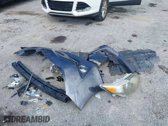 2013 Toyota Camry LE z VIN 4T1BF1FK6DU225796, wystawiony jako IAAI lot #43475385 z przebiegiem 160 867 mil mil oraz . Historia ofert i sprzedaży dostępna na DreamBid. Obrazek 12.