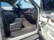 2013 Chevrolet Tahoe LT с VIN 1GNSCBE0XDR141347, выставлен на аукционе IAAI как лот 43320939 с пробегом 183 340 миль миль и . История ставок и продаж доступна на DreamBid. Изображение 5.
