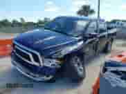 2018 Ram 1500 Big Horn z VIN 1C6RR7LM7JS264057, wystawiony jako IAAI lot #42037220 z przebiegiem 116 573 mil mil oraz . Historia ofert i sprzedaży dostępna na DreamBid. Obrazek 17.