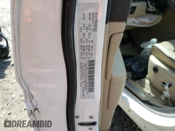 2018 Jeep Grand Cherokee High Altitude z VIN 1C4RJFCG6JC104640, wystawiony jako Copart lot #81071635 z przebiegiem Nie podano mil oraz Nie do naprawy • Non repairable. Historia ofert i sprzedaży dostępna na DreamBid. Obrazek 13.