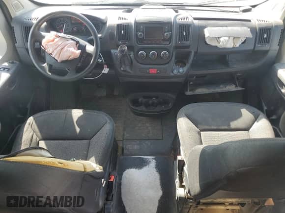 2021 Ram ProMaster Cargo с VIN 3C6MRVJG1ME552465, выставлен на аукционе Copart как лот 84428755 с пробегом 110 555 миль миль и Списание • Salvage title. История ставок и продаж доступна на DreamBid. Изображение 8.