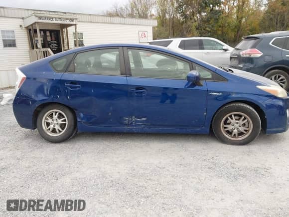 2011 Toyota Prius III with VIN JTDKN3DU5B1417586, listed as a IAAI auction lot 43392646 with 212,339 mi miles and . Bid and sale history available at DreamBid. Image 13.