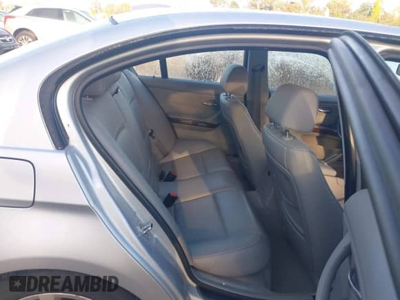 2009 BMW 3 Series 328i xDrive with VIN WBAPK53529A513929, listed as a IAAI auction lot 43481693 with 153,017 mi miles and . Bid and sale history available at DreamBid. Image 8.