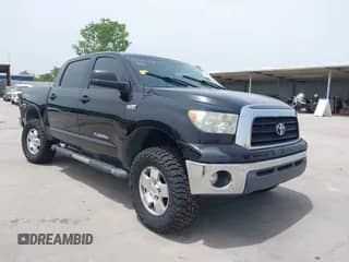 2007 Toyota Tundra SR5 with VIN 5TBDV54177S489564, listed as a IAAI auction lot 42261228 with 222,172 mi miles and . Bid and sale history available at DreamBid. Image 1.