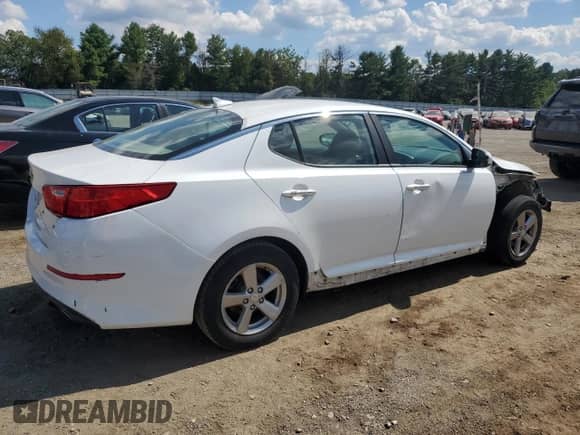 2014 Kia Optima LX with VIN 5XXGM4A73EG280959, listed as a Copart auction lot 71079915 with 177,242 mi miles and Salvage title. Bid and sale history available at DreamBid. Image 3.