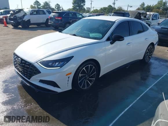2020 Hyundai Sonata SEL Plus z VIN 5NPEJ4J25LH024599, wystawiony jako IAAI lot #43250746 z przebiegiem 53 519 mil mil oraz . Historia ofert i sprzedaży dostępna na DreamBid. Obrazek 17.