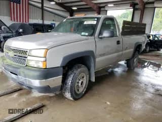 2005 Chevrolet Silverado 2500HD Work Truck with VIN 1GCHK24U65E335229, listed as a Copart auction lot 69872675 with 141,227 mi miles and Clean title. Bid and sale history available at DreamBid. Image 1.