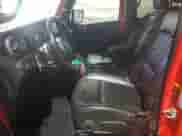 2021 Jeep Wrangler Unlimited 80th Anniversary z VIN 1C4HJXDG4MW512959, wystawiony jako Copart lot #72068575 z przebiegiem 49 015 mil mil oraz Szkoda całkowita • Salvage title. Historia ofert i sprzedaży dostępna na DreamBid. Obrazek 7.