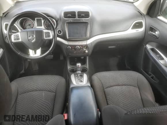 2019 Dodge Journey SE with VIN 3C4PDCBB9KT774059, listed as a Copart auction lot 86207795 with 173,245 mi miles and Non repairable. Bid and sale history available at DreamBid. Image 8.