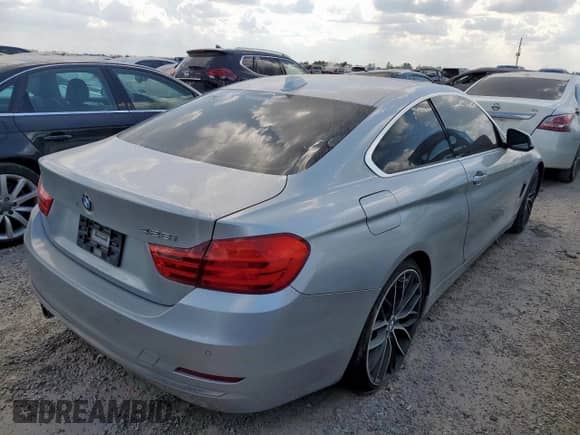 2014 BMW 4 Series 428i с VIN WBA3N3C59EF712175, выставлен на аукционе Copart как лот 85462625 с пробегом 185 900 миль миль и Чистый • Clean title. История ставок и продаж доступна на DreamBid. Изображение 3.
