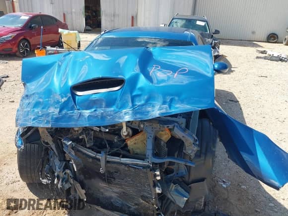 2022 Dodge Challenger GT z VIN 2C3CDZJG7NH143584, wystawiony jako IAAI lot #43064672 z przebiegiem Nie podano mil oraz . Historia ofert i sprzedaży dostępna na DreamBid. Obrazek 17.