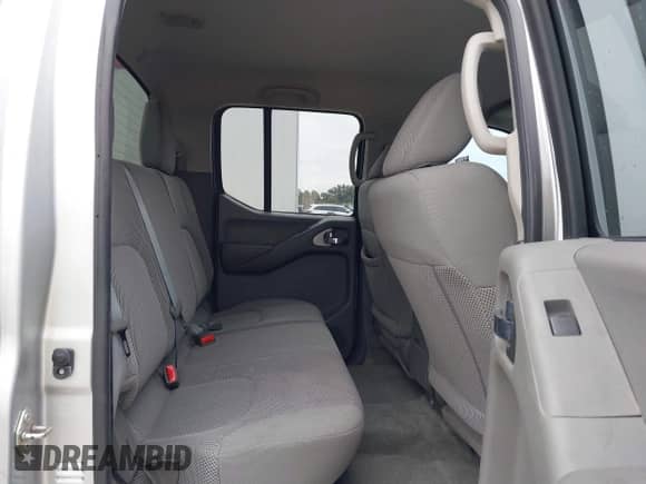 2016 Nissan Frontier S z VIN 1N6AD0ER9GN799335, wystawiony jako IAAI lot #41188736 z przebiegiem 124 464 mil mil oraz . Historia ofert i sprzedaży dostępna na DreamBid. Obrazek 8.